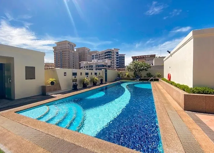 1br Venice Grand Canal Bgc Luxe Apartahotel
