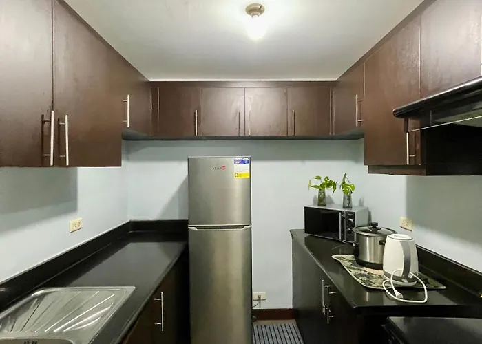 1br Venice Grand Canal Bgc Luxe
