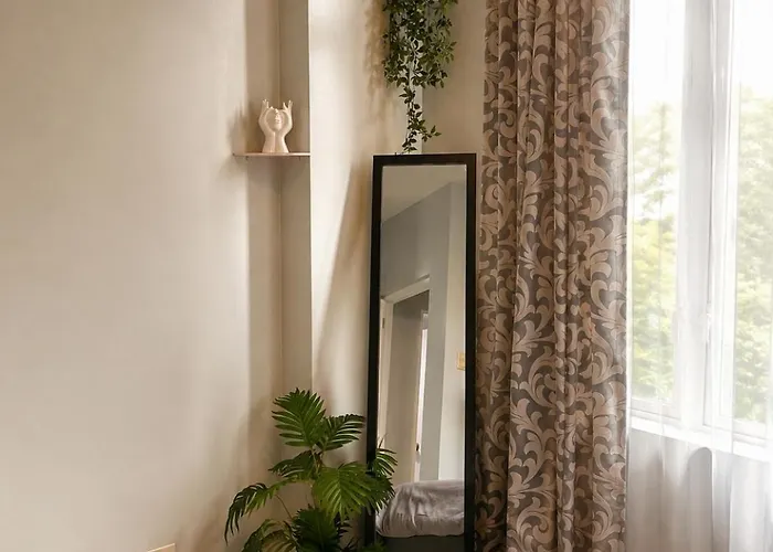 1br Venice Grand Canal Bgc Luxe